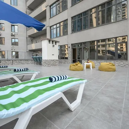 Apartment 130 м з терасою в аркадії 1010 Fainorent