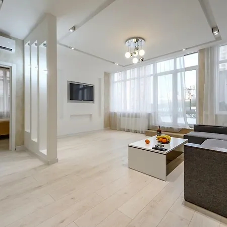 130 м з терасою в аркадії 1010 Fainorent Apartment
