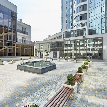 с террасой 80 м в аркадии Apartment Odessa