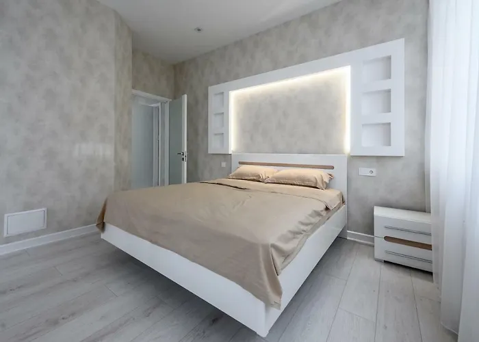 с террасой 80 м в аркадии Appartement