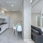 Apartment с террасой 80 м в аркадии *